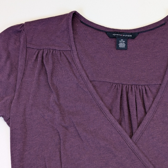 Tommy Hilfiger Flared Plum V-Neck Blouse Empire Tie-Back Waist Vintage TH Purple - Picture 10 of 12